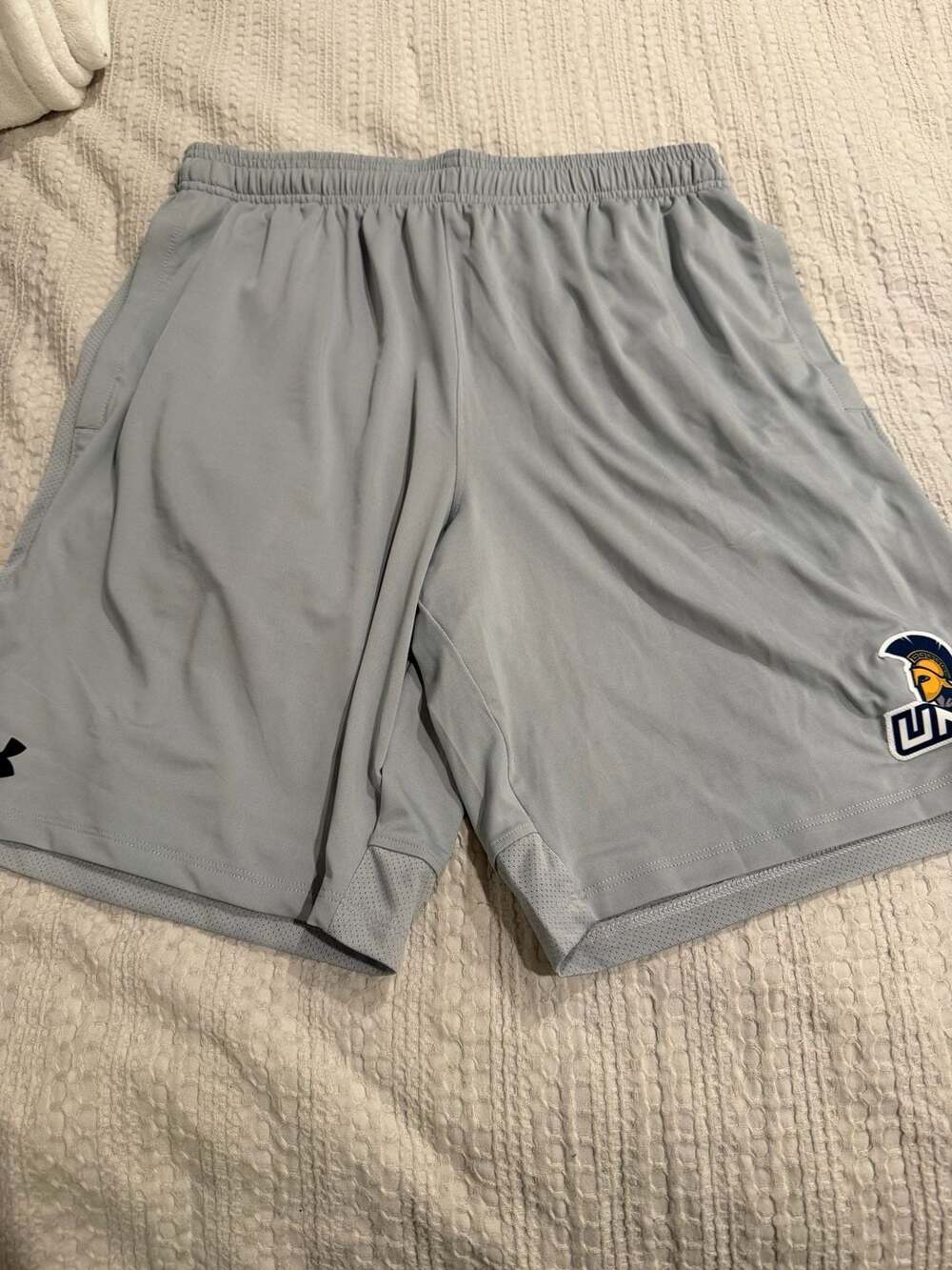 Under Armour Team Tech Vnt 9in Short Size Medium Gray UNCG Spartans